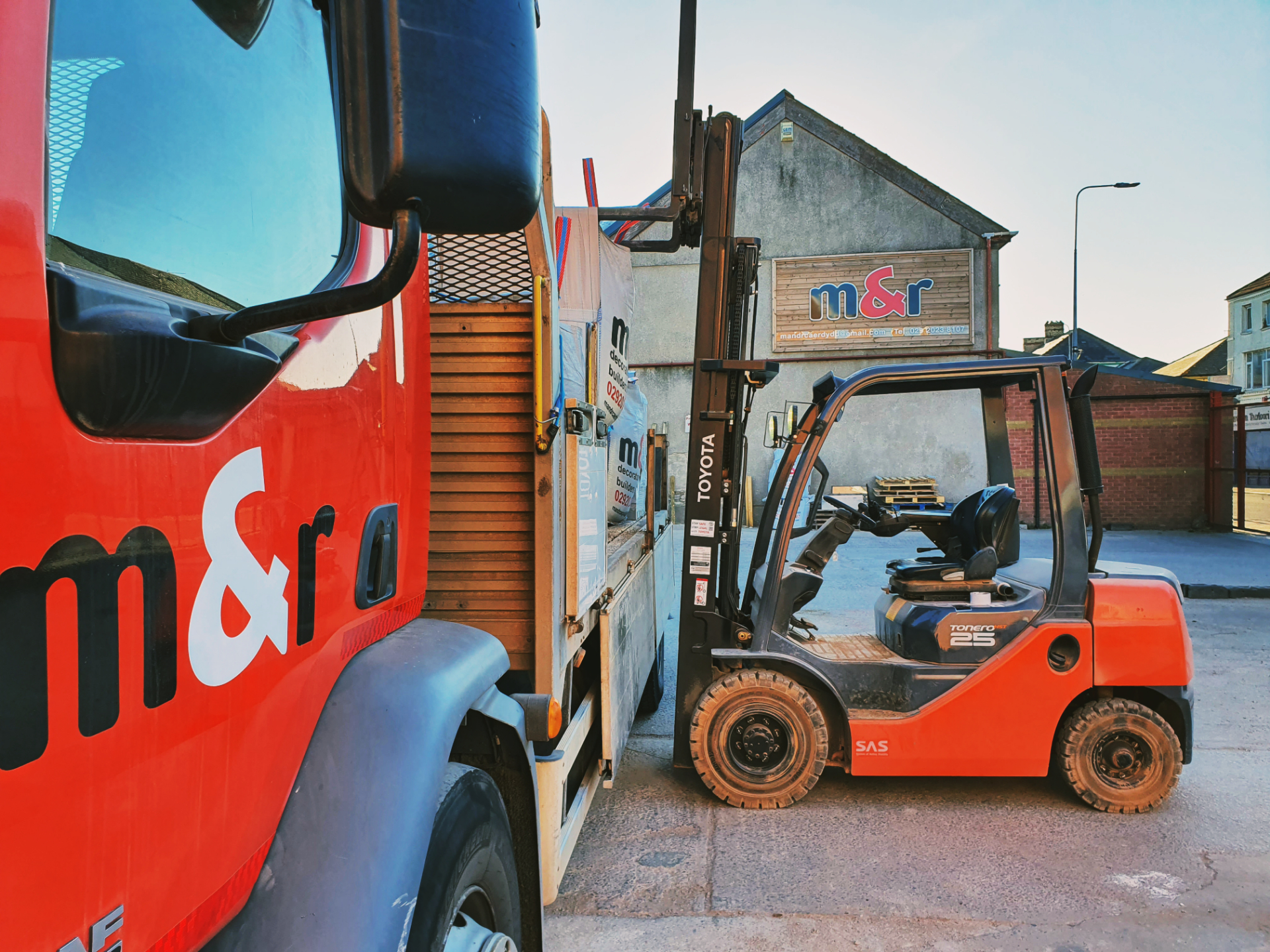 Home M&R Builders Merchant Home M&R Builders Merchant Cardiff